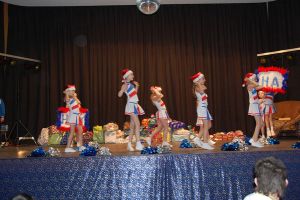 Weihnachtsfeier der Bernauer Tafel / Stadthalle Bernau - 19. Dezember 2013_15