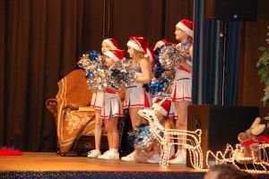 Weihnachtsfeier der Bernauer Tafel / Stadthalle Bernau - 19. Dezember 2013_31